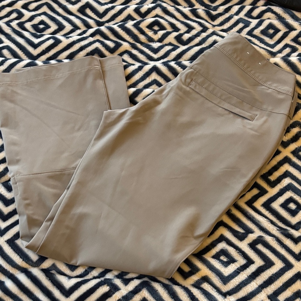Columbia Sportswear Omni-Shield   Women's Tan Outdoor Chinos - Picture 4 of 5